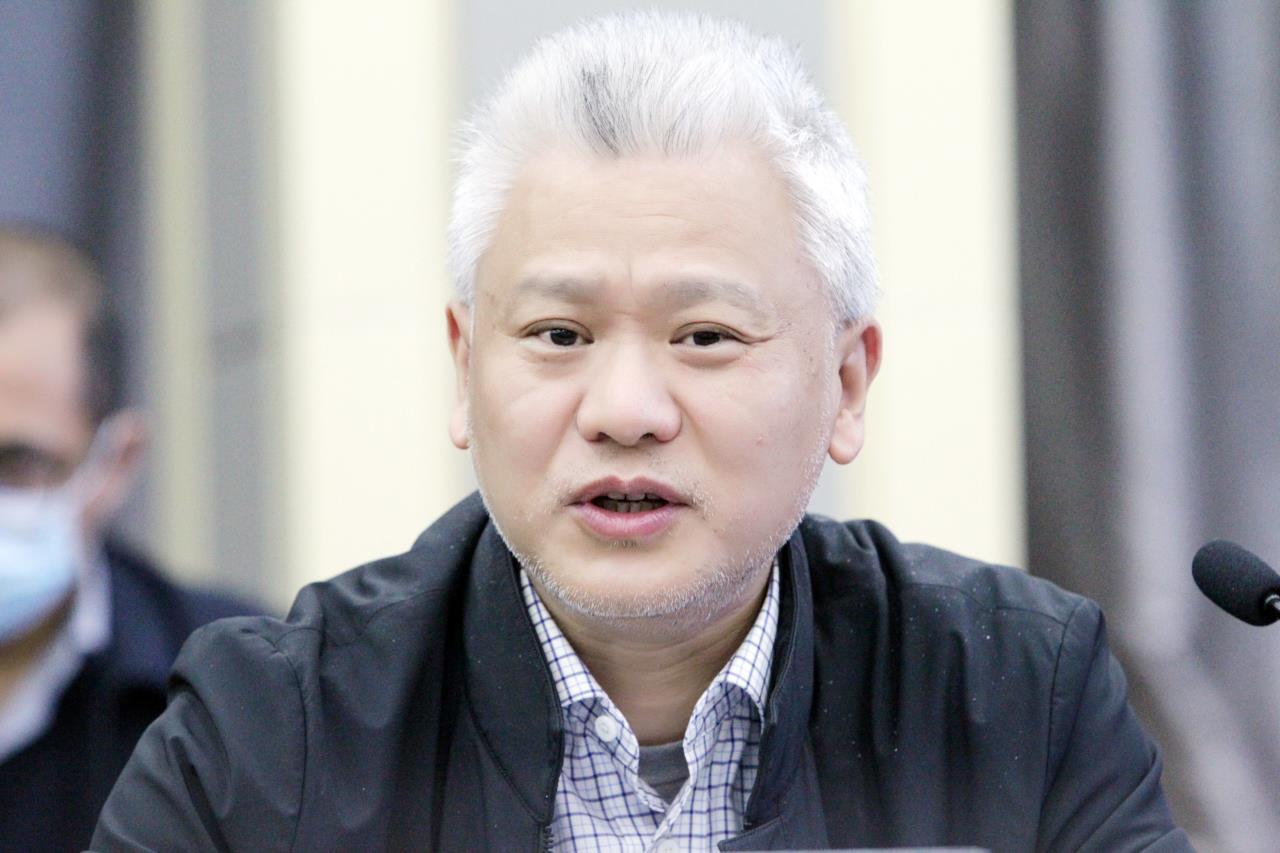 西安房产新政策下的机遇与挑战，变革中的自信与成就展望