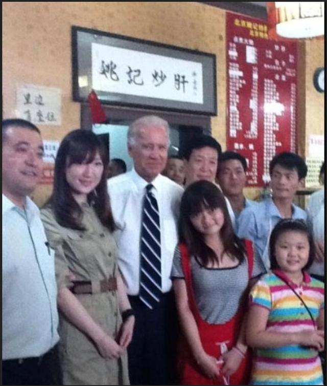 揭秘拜登最新动态背后的隐秘小巷，特色小店的独特魅力与故事