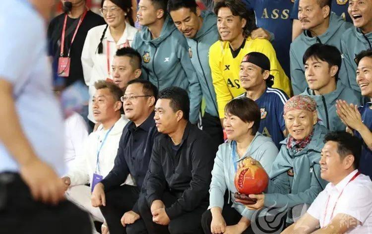 香港2025全年资料,深刻解答解释落实_限量款59.479