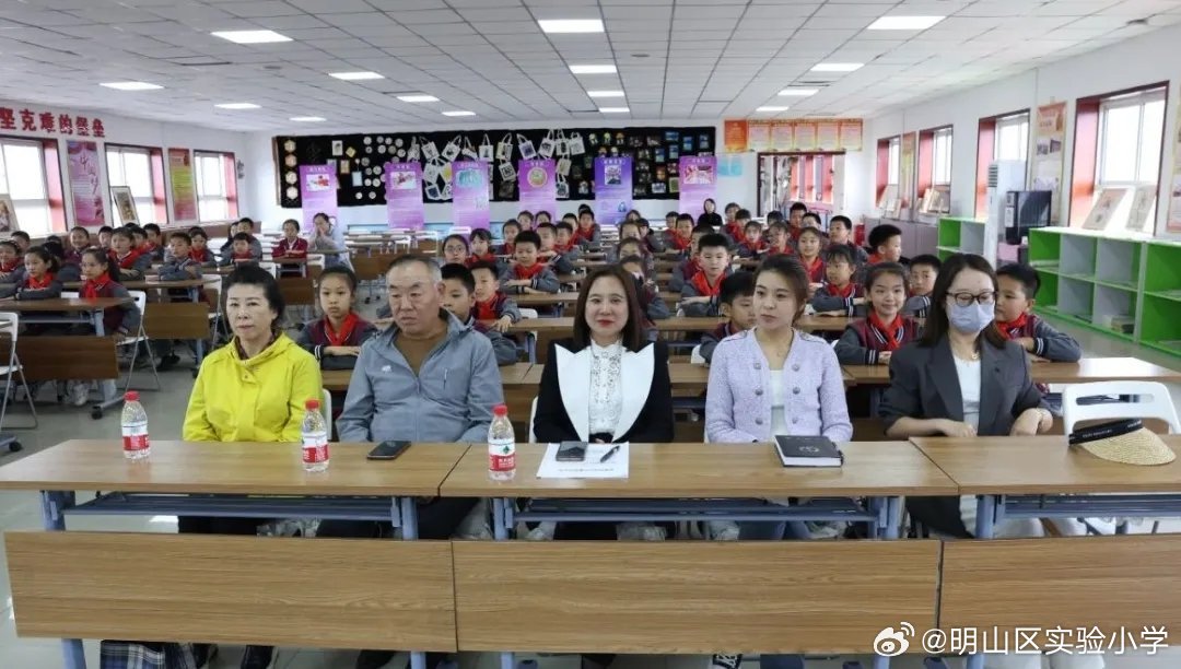 即墨山师附小科技前沿揭秘，引领未来教育潮流的最新高科技产品亮相于2025年11月8日