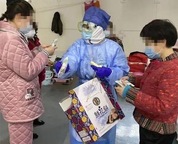 今年中国最触动人心的温情瞬间，传递正能量，感动瞬间回顾