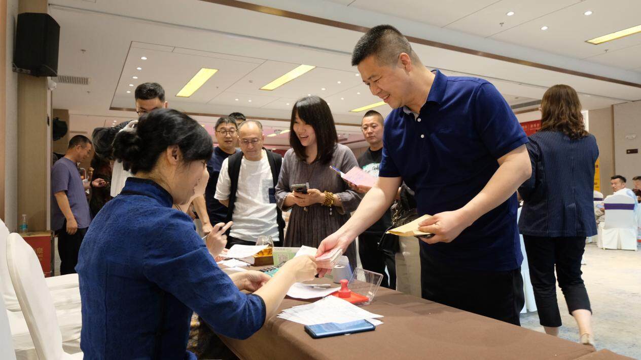 揭秘立波秀背后的励志故事，学习变革的力量与自信之美——历史上的11月14日回顾与展望立波秀之夜